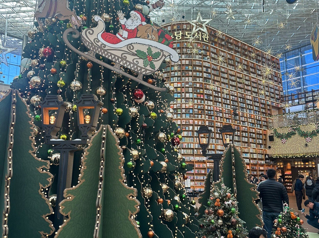 Starfield Library-首尔必去景点