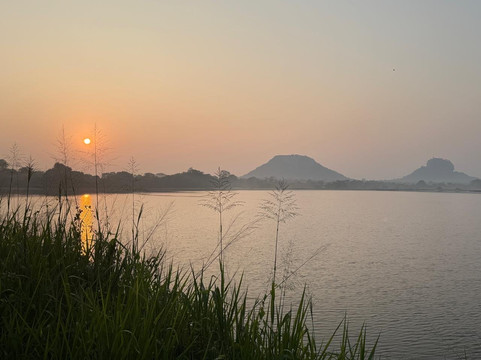 蓝色兰卡之旅-Nugegoda必去景点