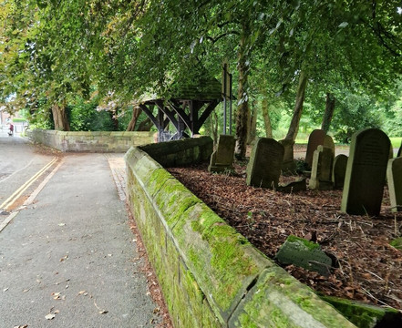 Witch's Grave-Kirkby必去景点