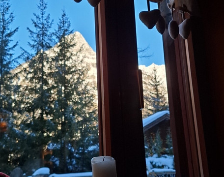 普兰高瑞特木屋酒店主图