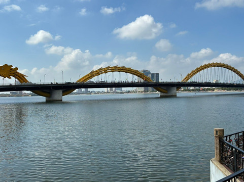 Tour With Xuan-胡志明市必去景点