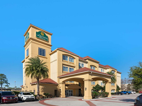 休斯敦布什国际机场东拉昆塔温德姆套房酒店主图