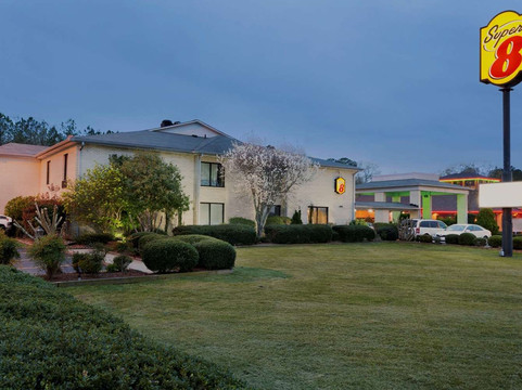 Fort Lawn酒店住宿-Super 8 by Wyndham Lancaster