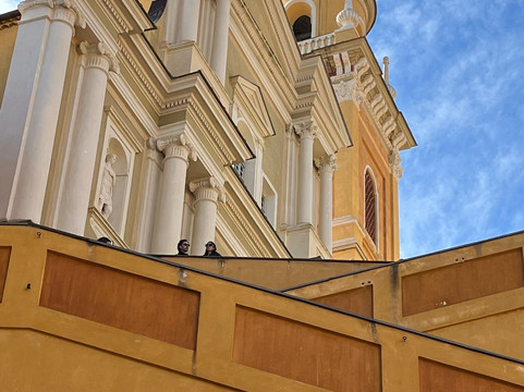 Escaliers-芒通必去景点