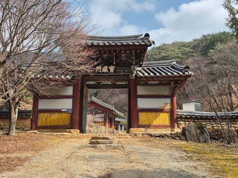 gimlyongsa-闻庆市必去景点