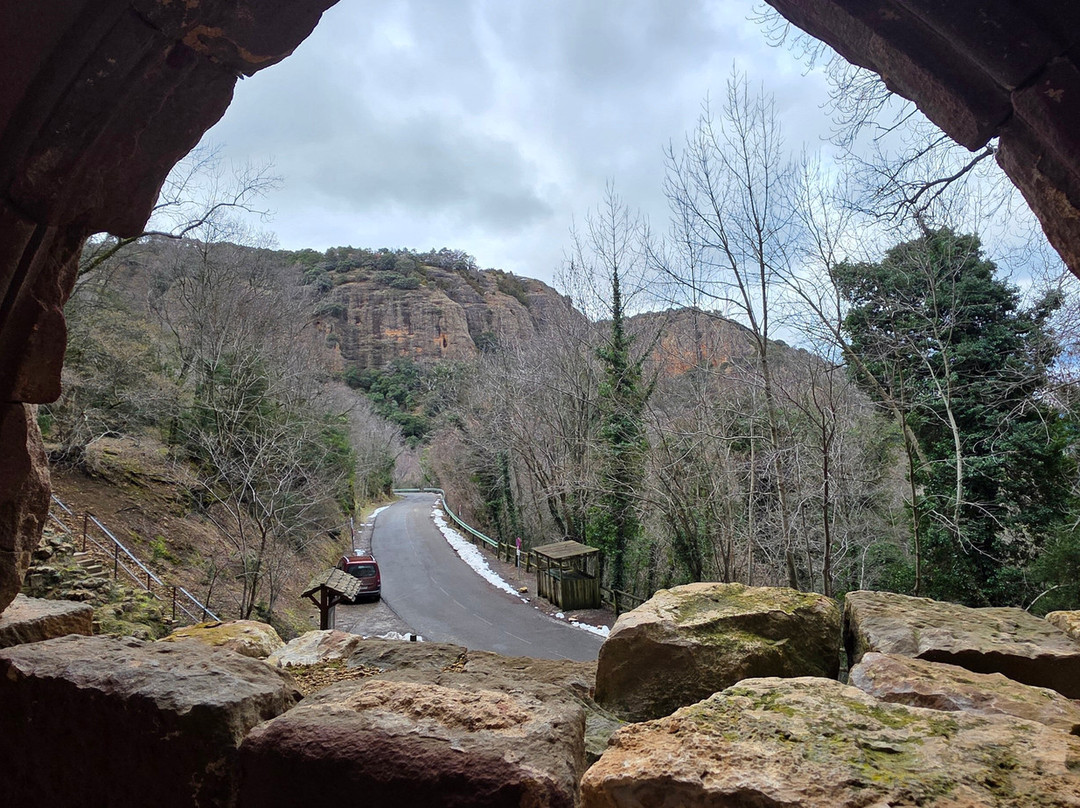 Monastery of San Juan de la Peña-哈卡必去景点