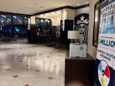 芝加哥奥黑尔罗斯蒙特希尔顿酒店主图