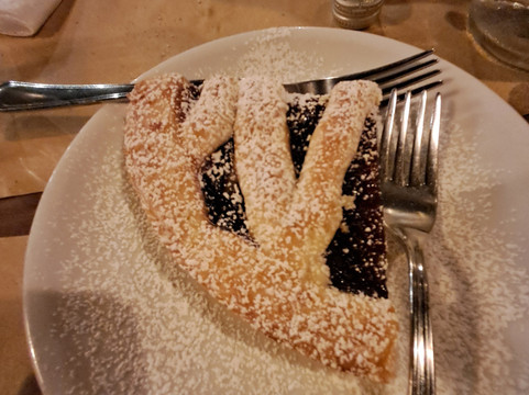 Alla Taberna Degli Angeli-菲乌吉必去景点