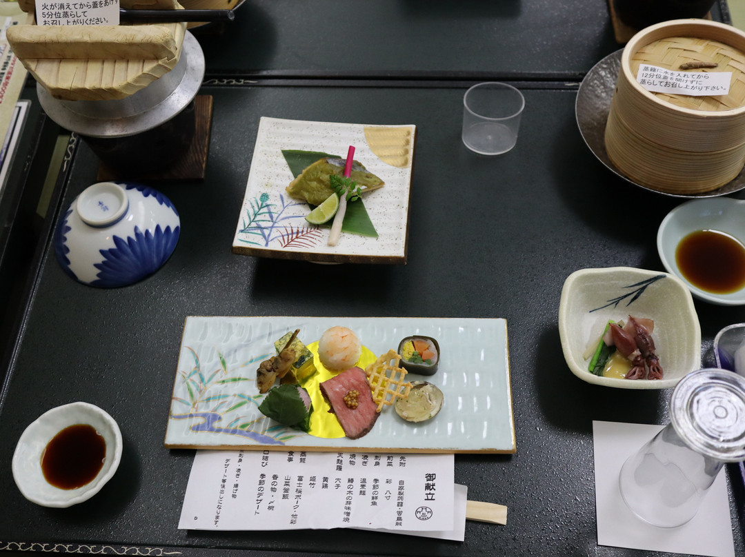 神之汤温泉酒店主图