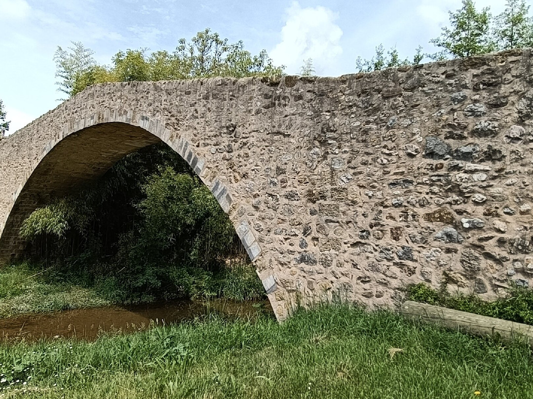 Pont de Serres-Serres必去景点