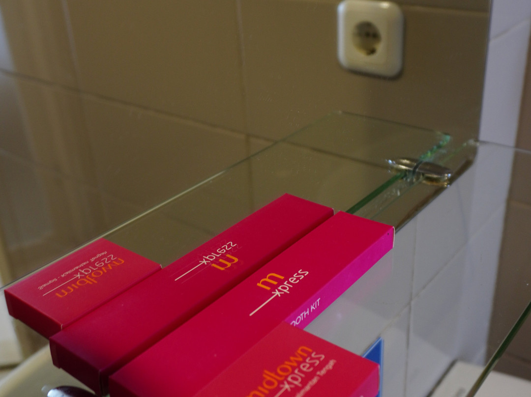 中城萨姆帕特快捷酒店 - 加里曼丹藤加主图