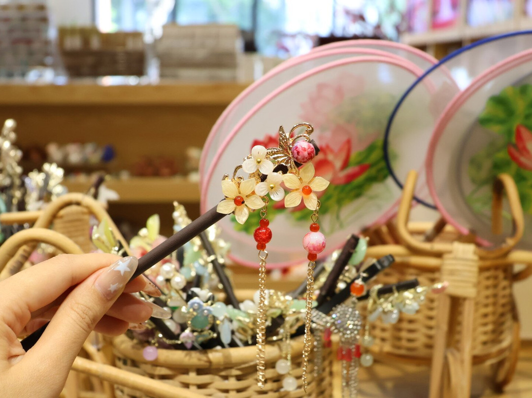 Vigift - Gift & Specialty Shop in Da Nang-Son Tra Peninsula必去景点
