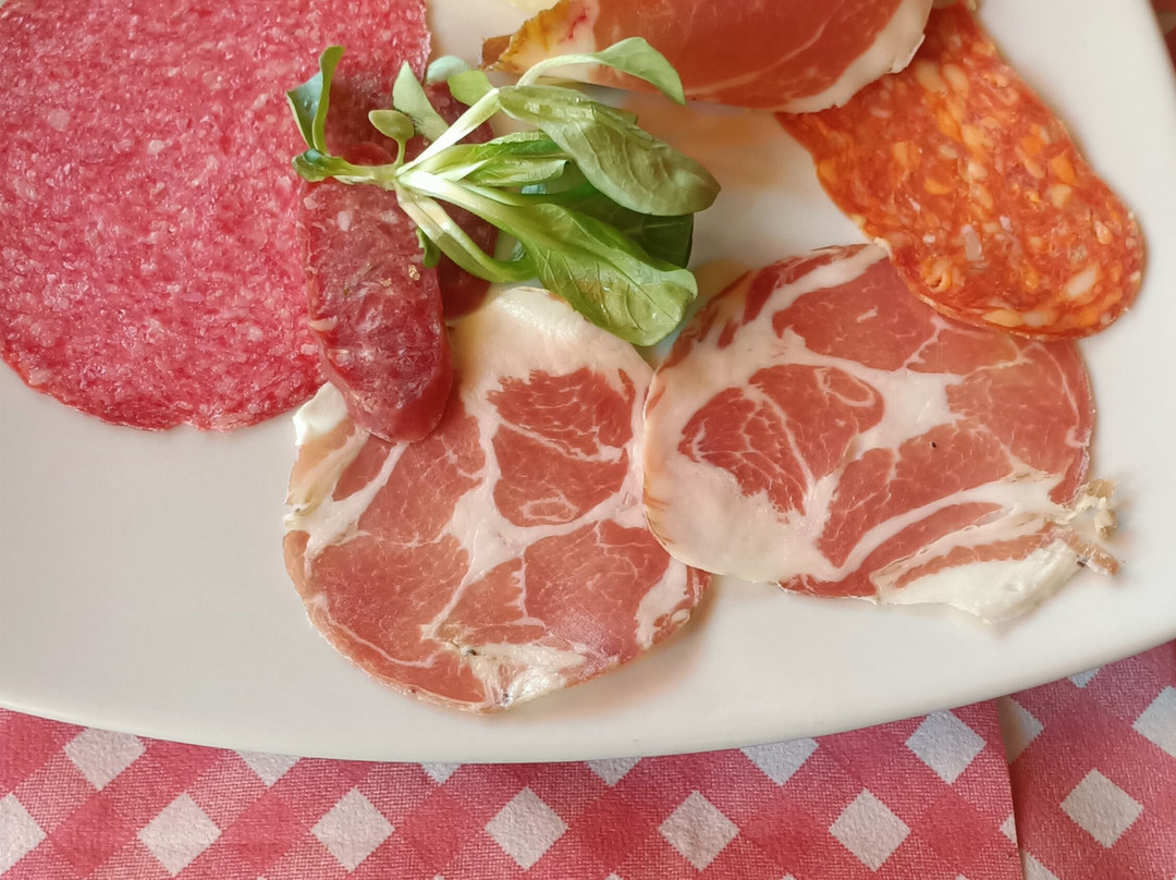 隐士洞穴农庄酒店主图