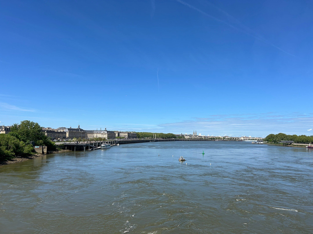 Pont de Pierre-波尔多必去景点
