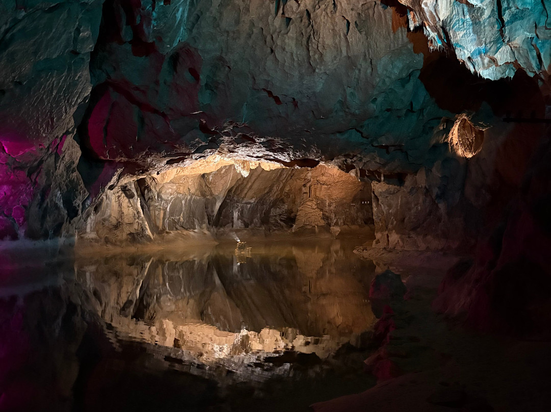 Grotte de Lombrives-Ussat必去景点