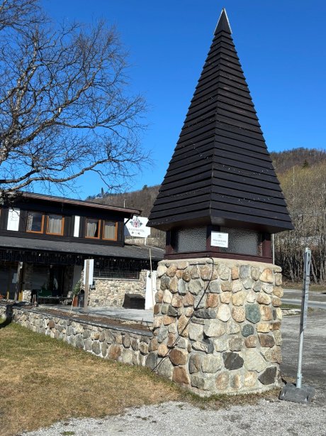 耶卢酒店-旅行者
