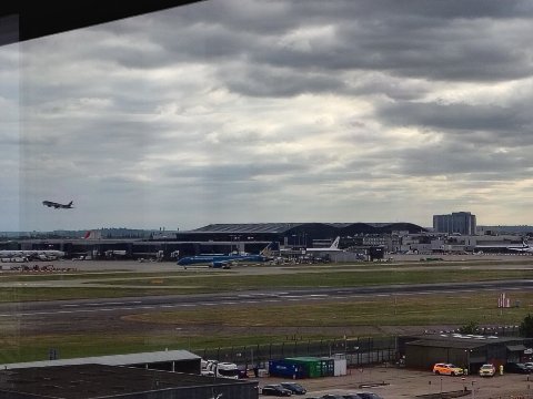 伦敦希思罗机场万怡酒店-旅行者