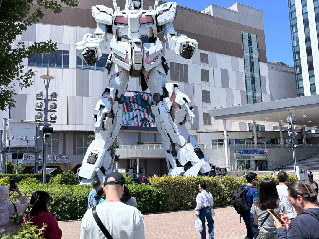 Unicorn Gundam Statue-江东区必去景点