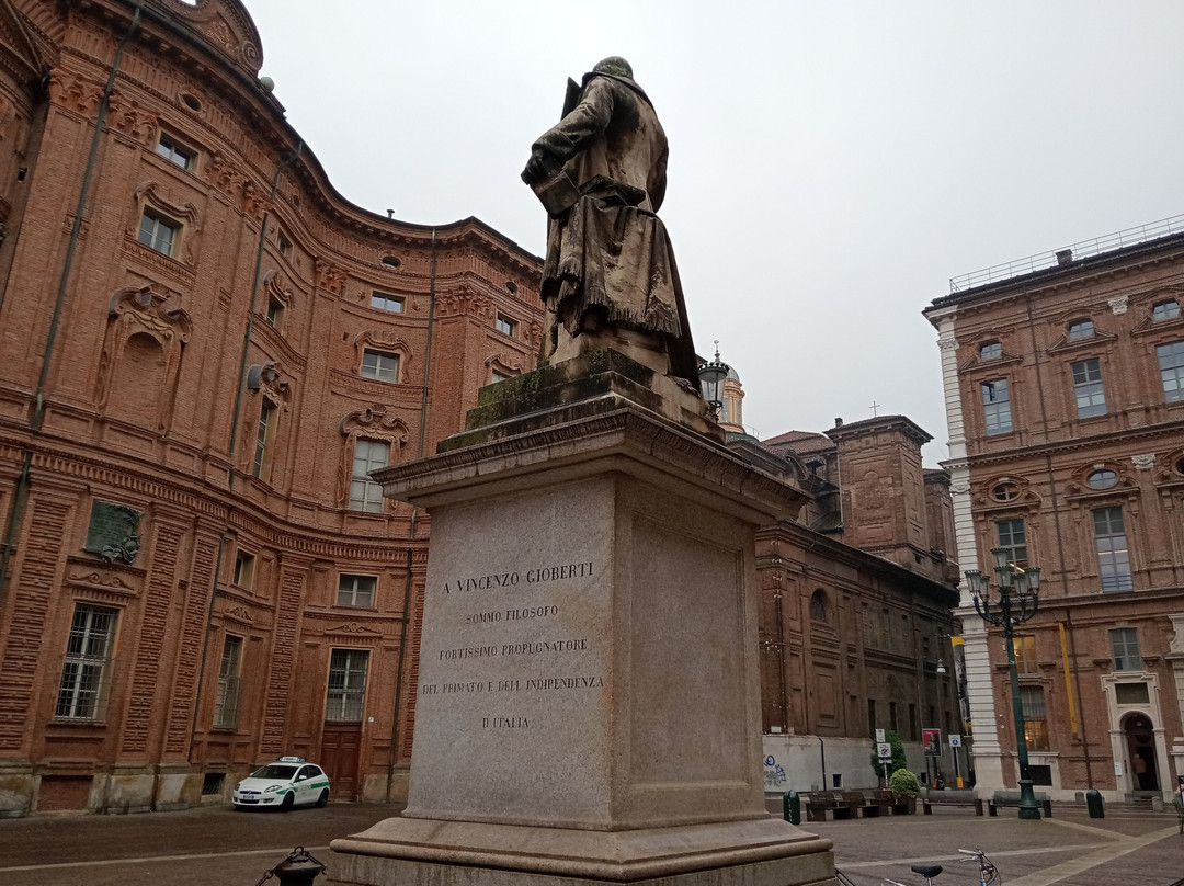 Monumento a Vincenzo Gioberti-都灵必去景点