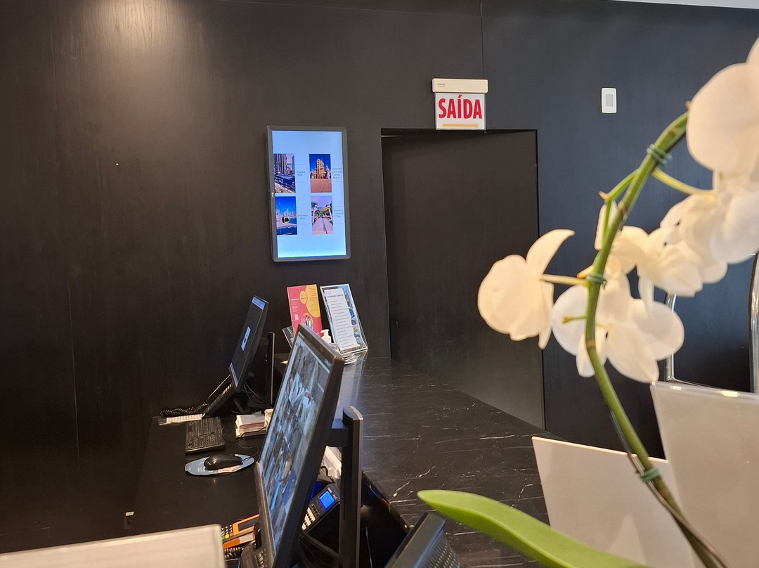 圣塔旅馆酒店主图