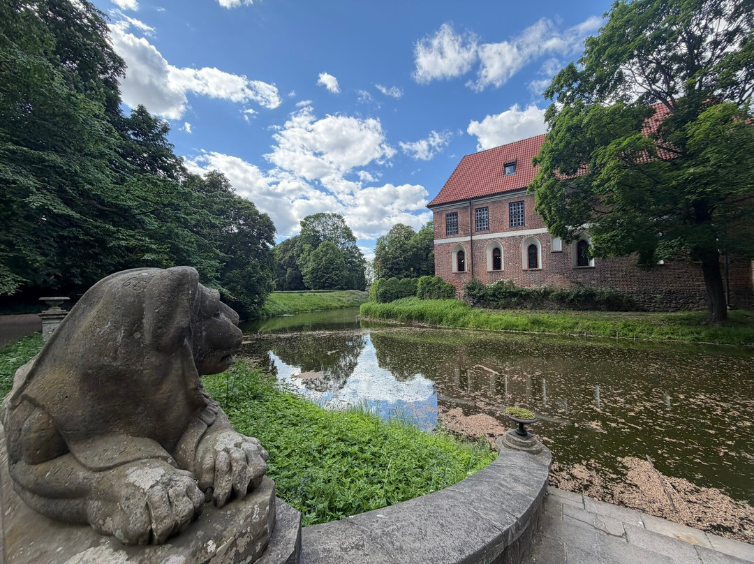 Oporów Castle Museum-Kutno必去景点