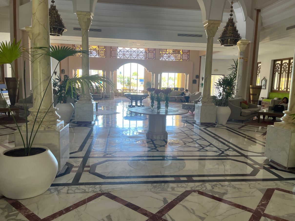 突尼斯维尔迪海滩度假村-旅行者