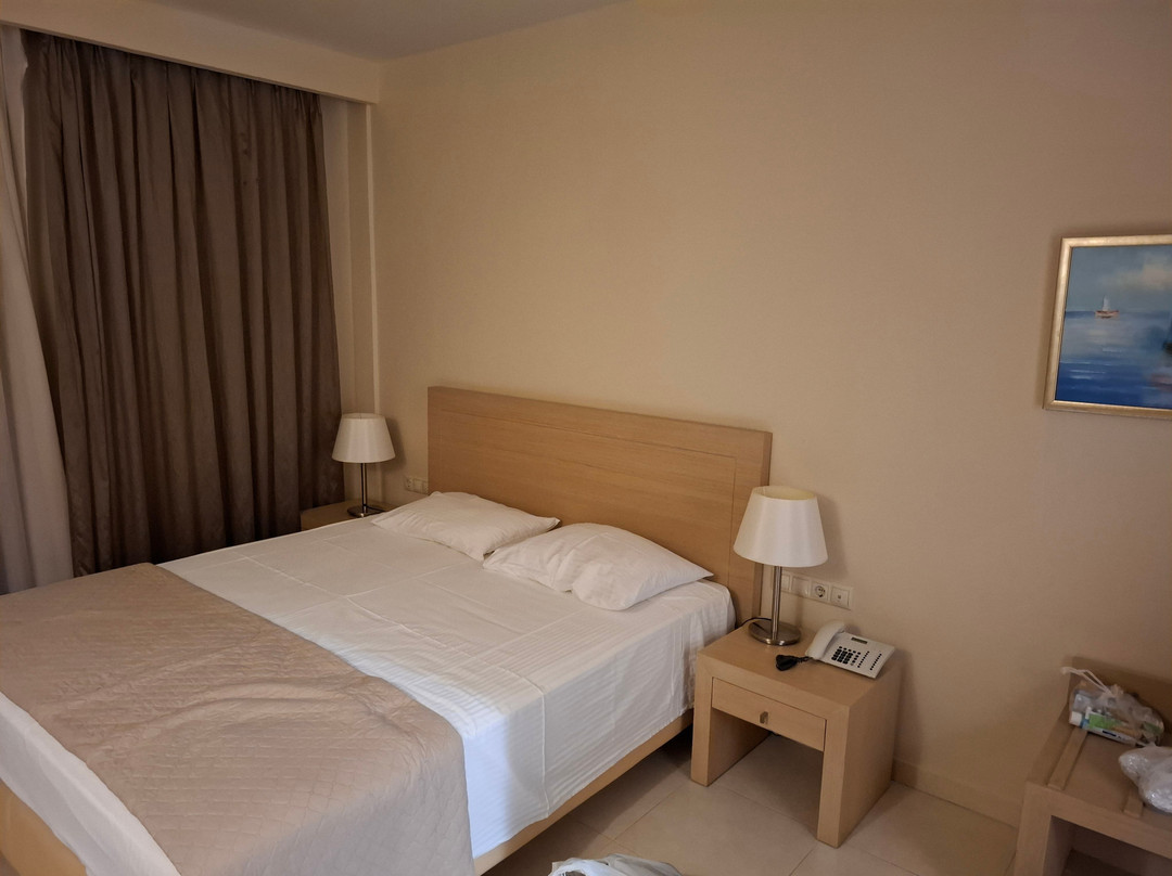 Hotel Porto Plaza Beach Resort主图