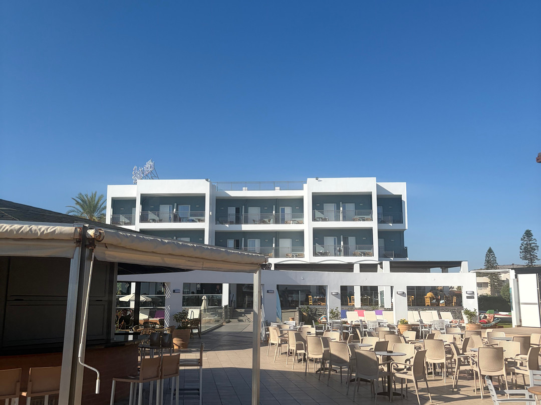 阿斯堤尔海滩酒店主图