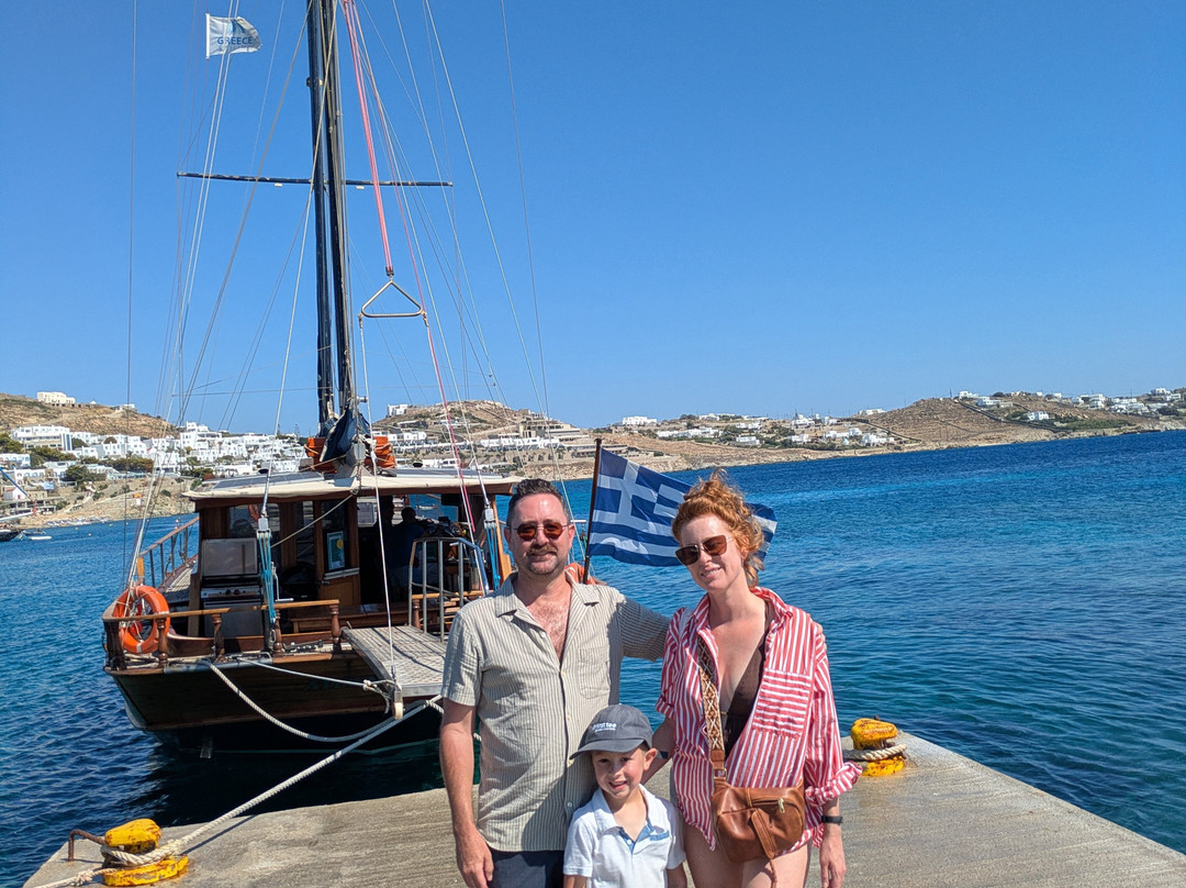 Greece Sailing by Chios Yachting team-米克诺斯镇必去景点