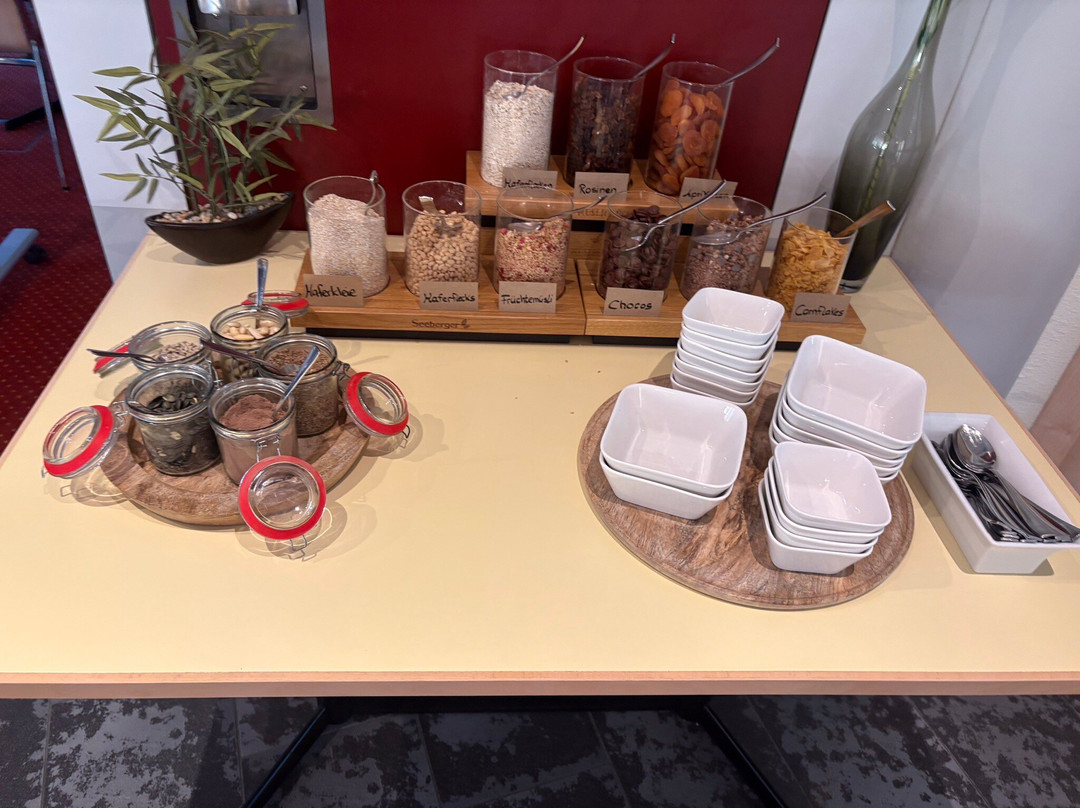 楚姆巴德酒店主图