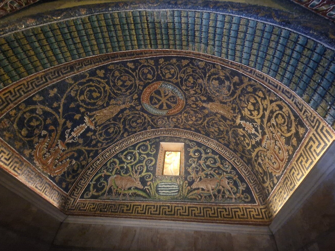 Battistero Neoniano (Battistero degli Ortodossi)-拉韦纳必去景点