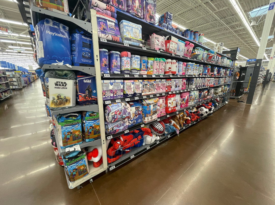 Walmart Supercenter-Williamsburg必去景点