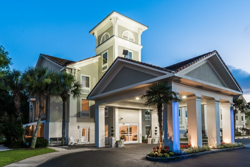 Holiday Inn Express 费尔霍普，指向明确