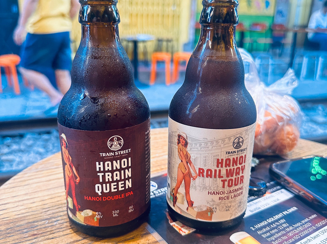 东方翡翠酒店主图