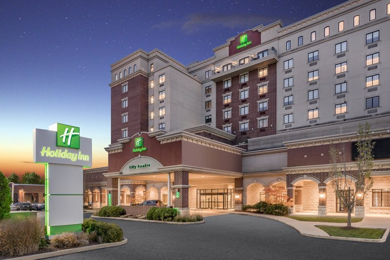 Holiday Inn 拉斐特市中心