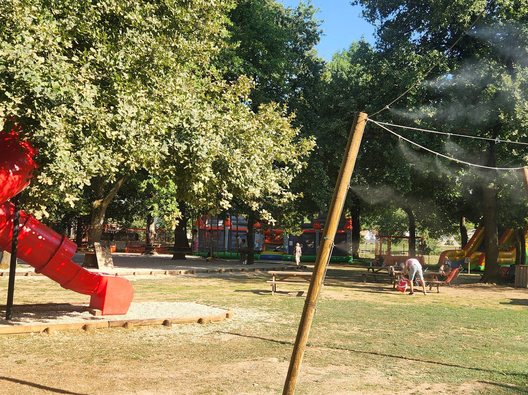 Loupisco Park-Pont-Eveque必去景点