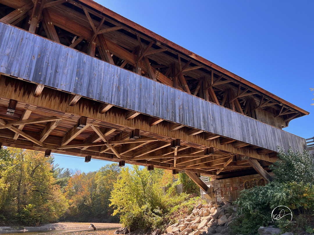 Smith Covered Bridge-Plymouth必去景点