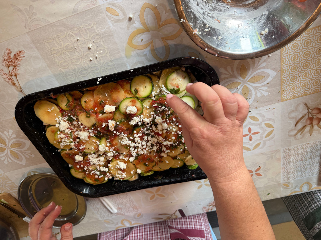 Cretan Traditional Cooking Lessons-基萨莫斯必去景点