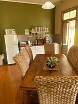 Albert Hotel Monto主图