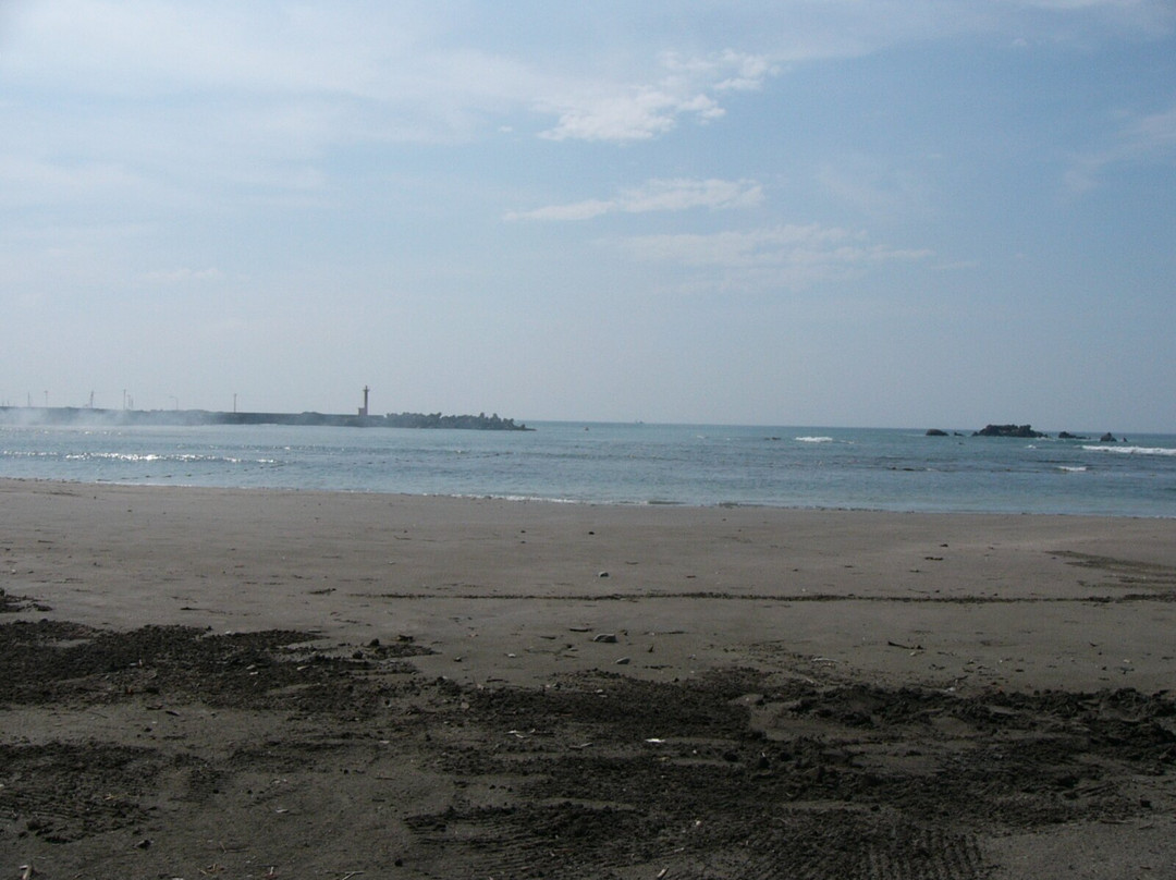Emi Beach景点图片