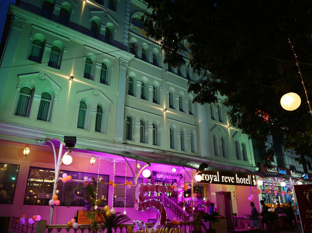 Royal Reve Hotel