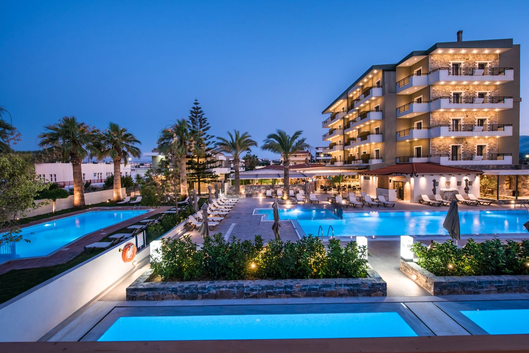 Petousis Hotel & Suites-官方