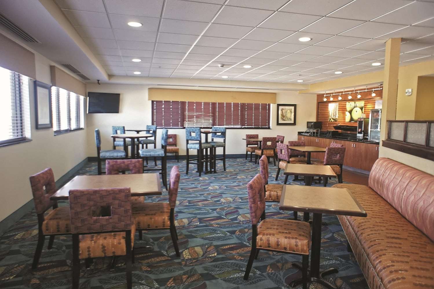 La Quinta Inn & Suites by Wyndham Edmond-官方
