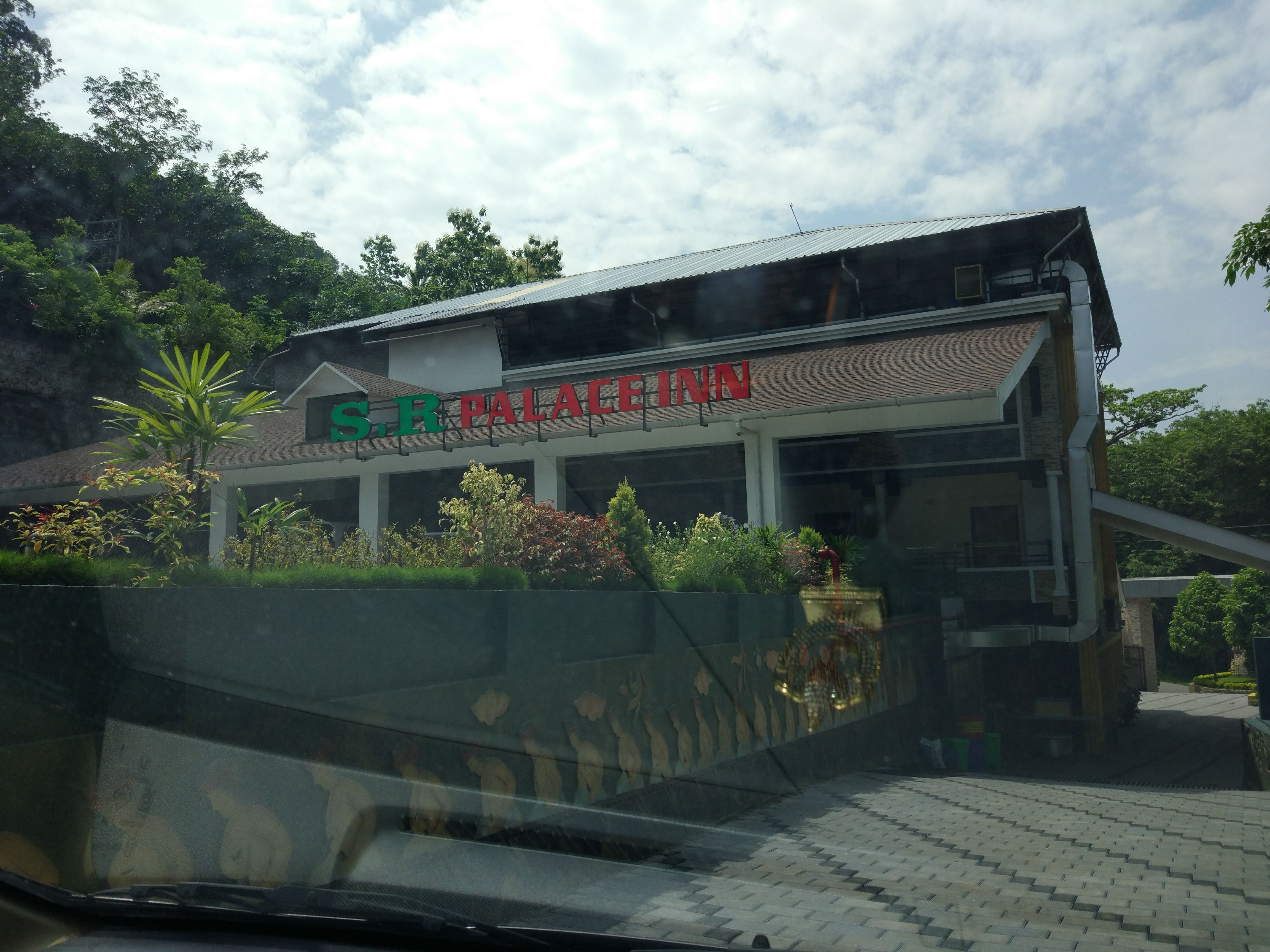 S R Palace Inn-浴室