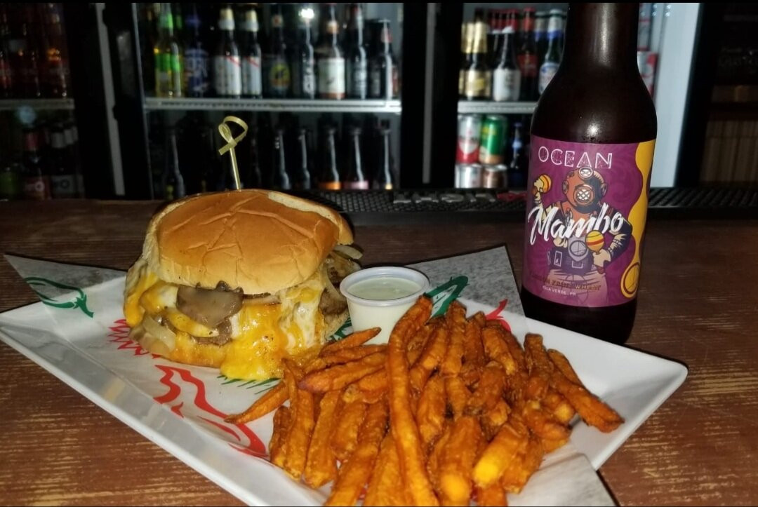 Quebradillas餐馆和美食-Todo Por Un Café