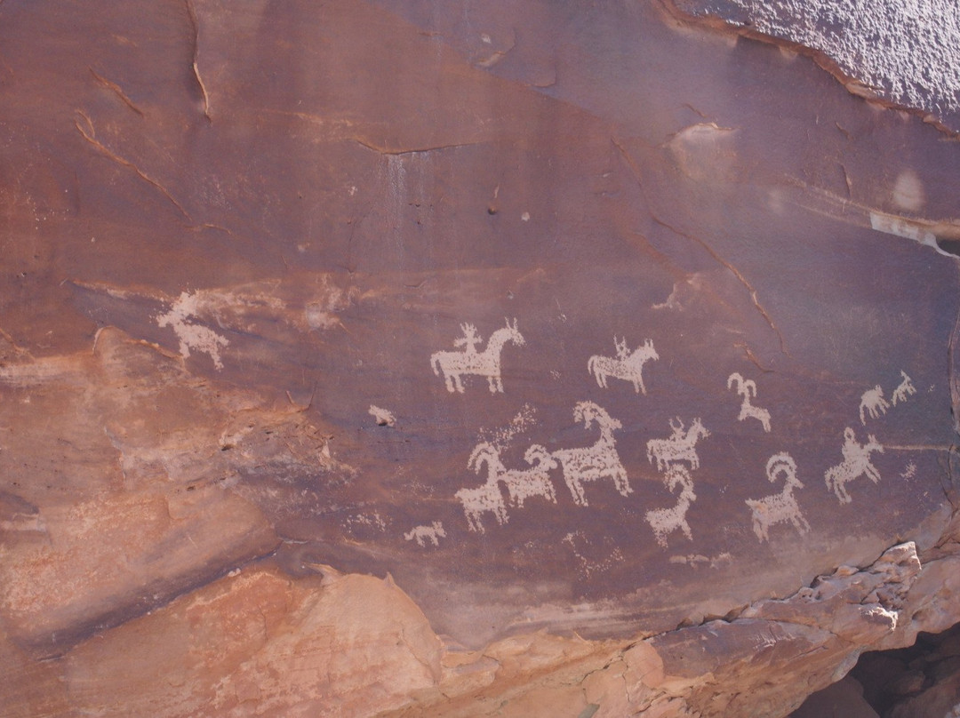 Utah Scenic Byway 279 Rock Art Sites景点图片