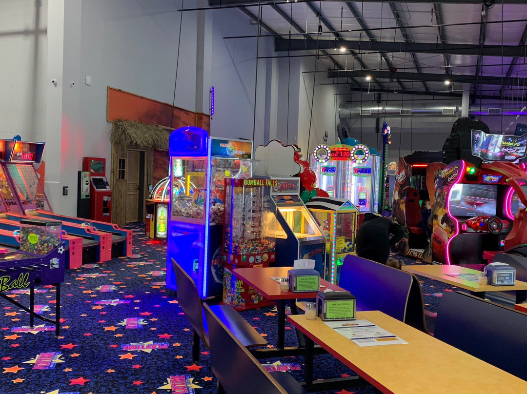 Foristell旅游景点-Playtime Arcade & Bar