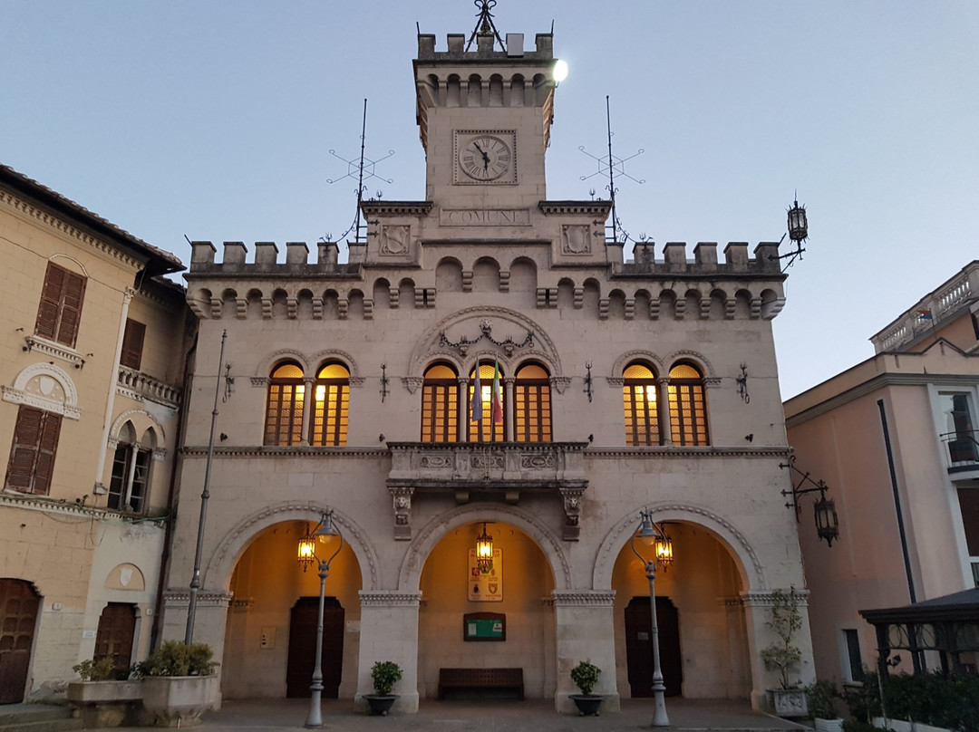 菲乌吉旅游景点-Palazzo Comunale di Fiuggi