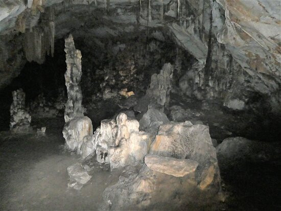 Agios Ioannis Cave景点图片