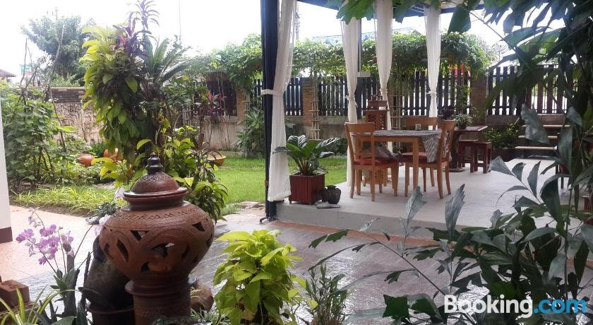 Bike Cafe Homestay